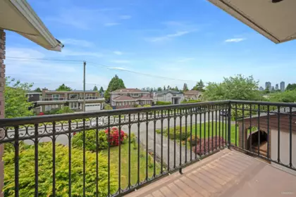 Front Yard Photo of 6589 Kitchener Street, Burnaby, BC