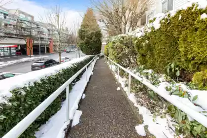 205 2083 Coquitlam Avenue, Port Coquitlam, BC, Port Coquitlam — Apartment/Condo for sale