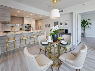 2004 2085 Skyline Court, Burnaby, BC, Burnaby — Apartment/Condo for sale