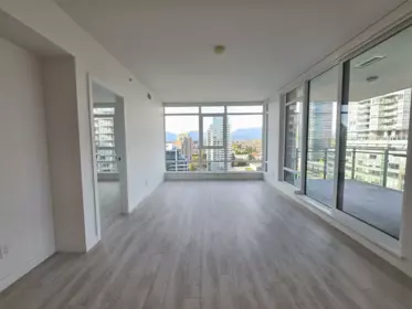 2004 2085 Skyline Court, Burnaby, BC, Burnaby — Apartment/Condo for sale