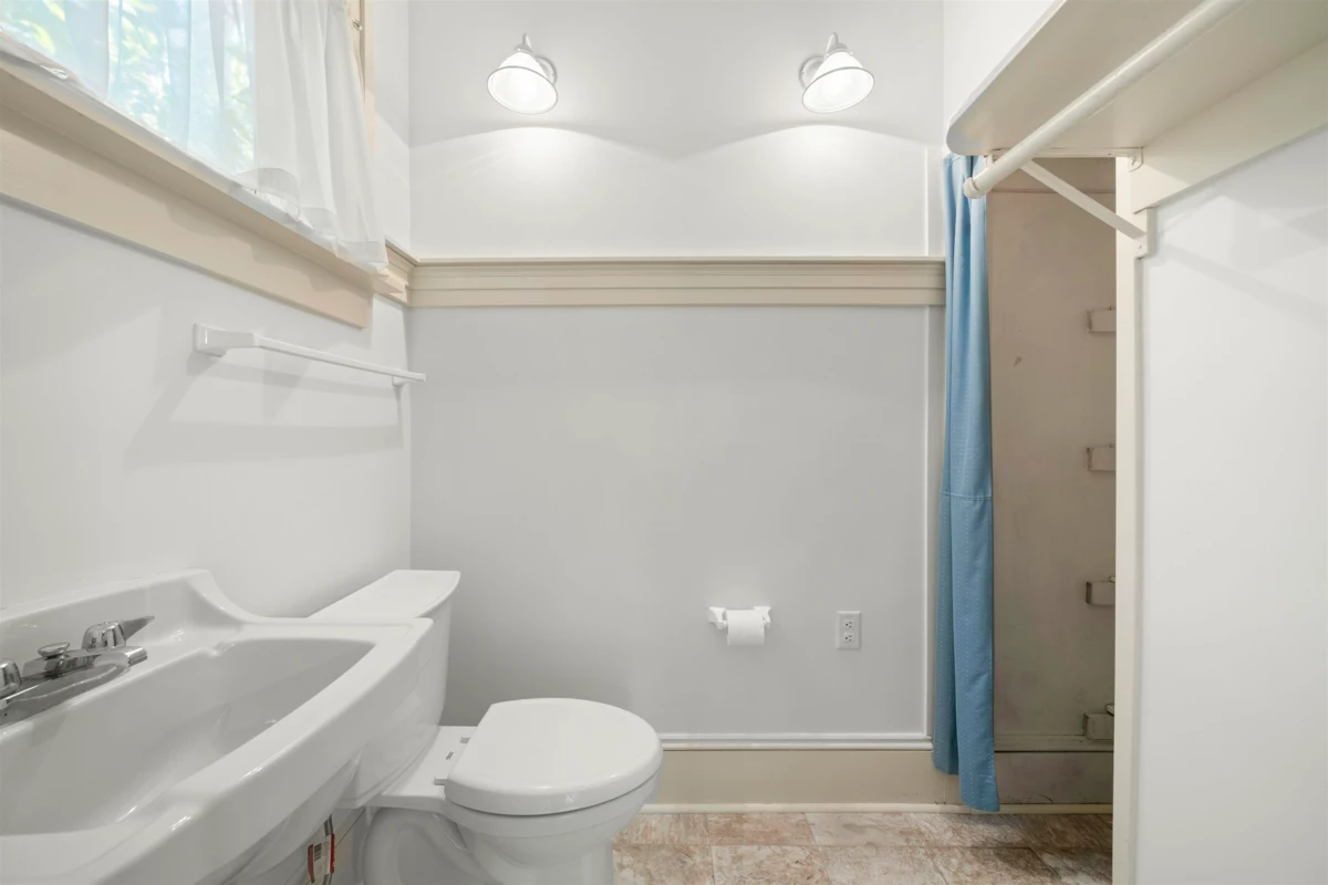 Entry Foyer Photo of 3492 W 34th Avenue, Vancouver, BC