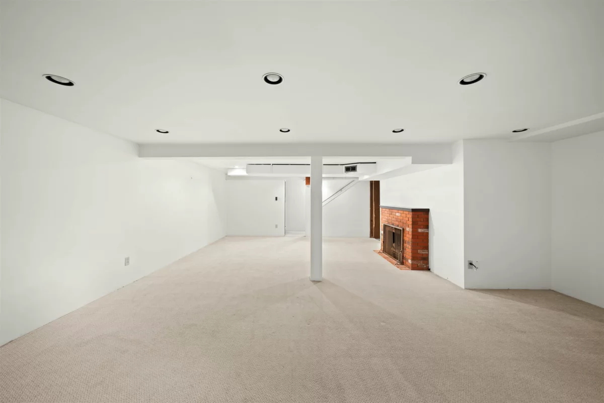 Front Yard Photo of 3492 W 34th Avenue, Vancouver, BC