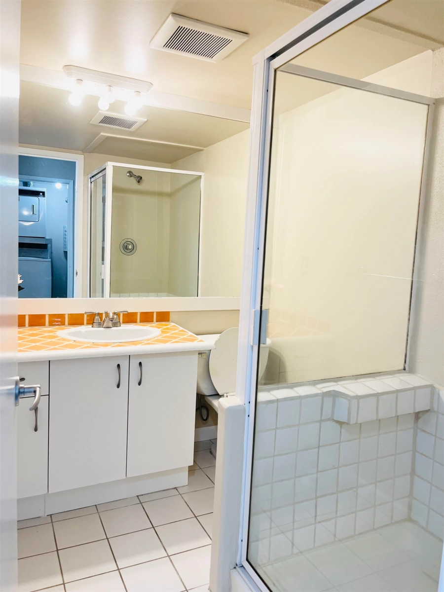 Guest Bathroom Photo of 503 7321 Halifax Street, Burnaby, BC