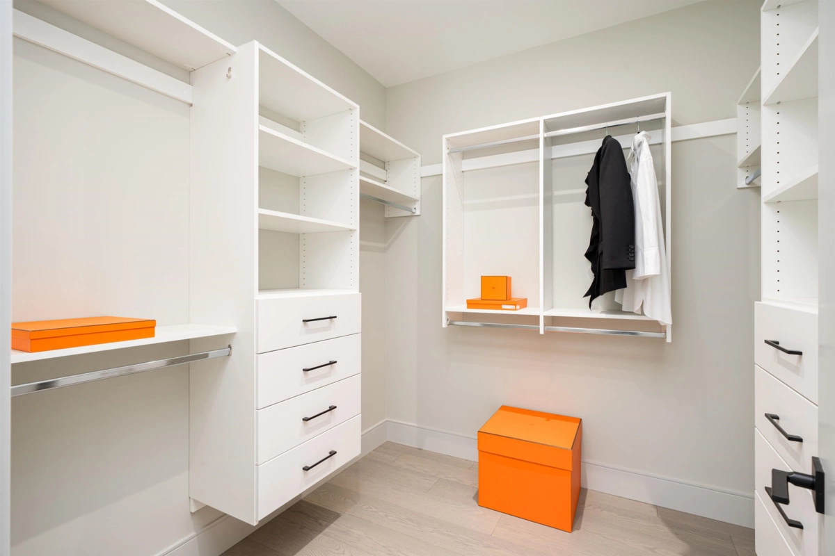 Garden / Landscaping Photo of 6571 Whiteoak Drive, Richmond, BC