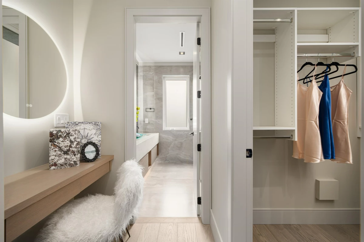 Hot Tub / Spa Photo of 6571 Whiteoak Drive, Richmond, BC