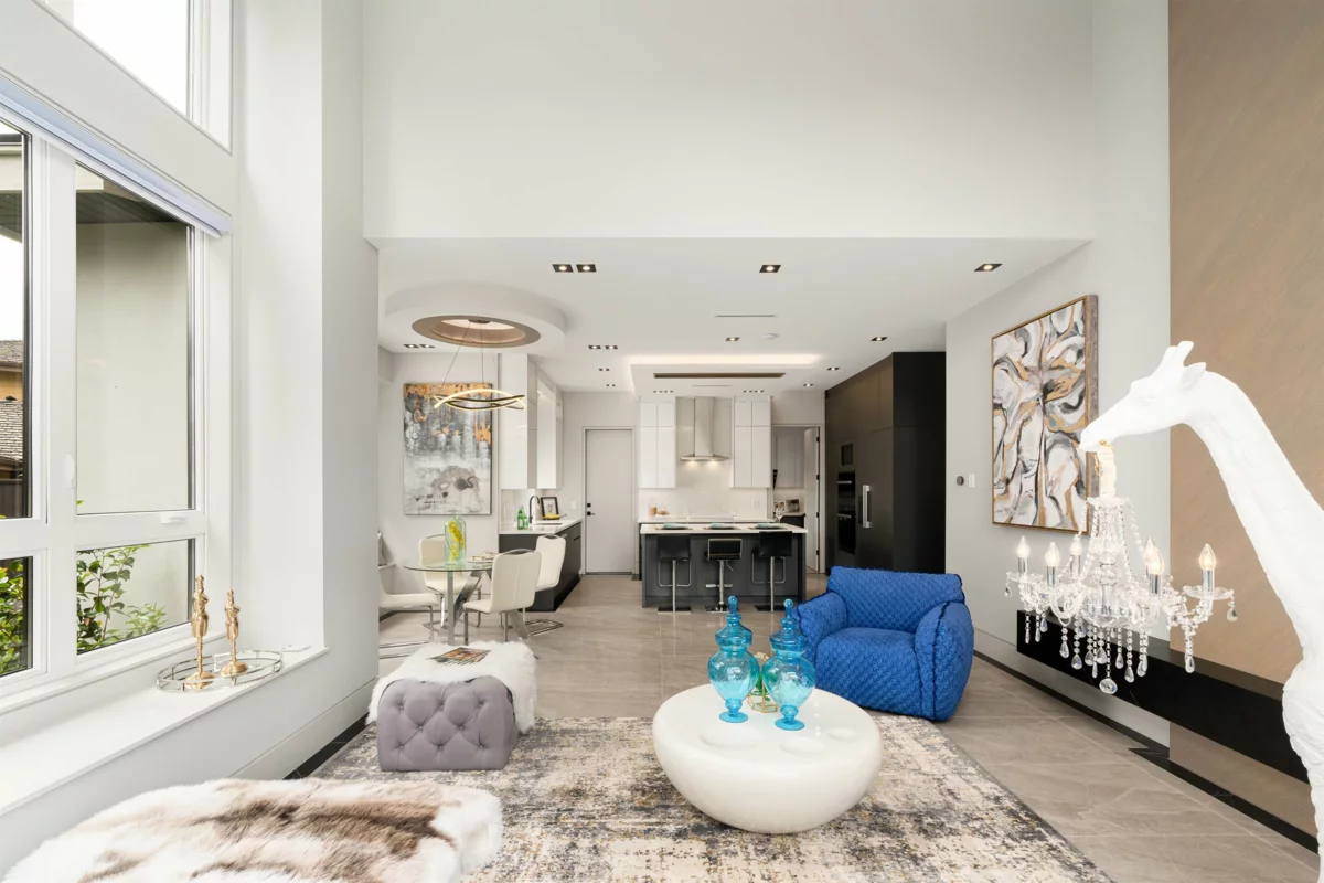 Walk-In Closet Photo of 6571 Whiteoak Drive, Richmond, BC