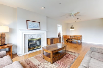 Basement Recreation Room Photo of 402 5500 13a Avenue, Delta, BC