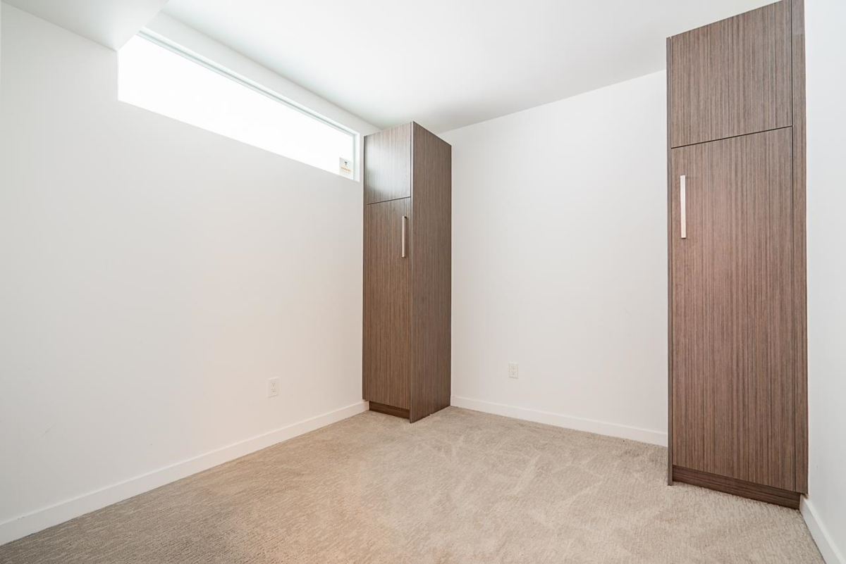 Dining Area Photo of 2606 13350 Central Avenue, Surrey, BC