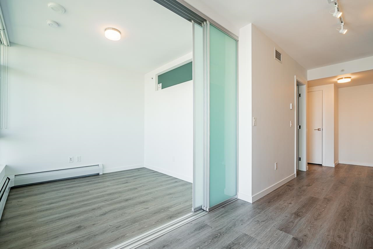 Family Room Photo of 2606 13350 Central Avenue, Surrey, BC