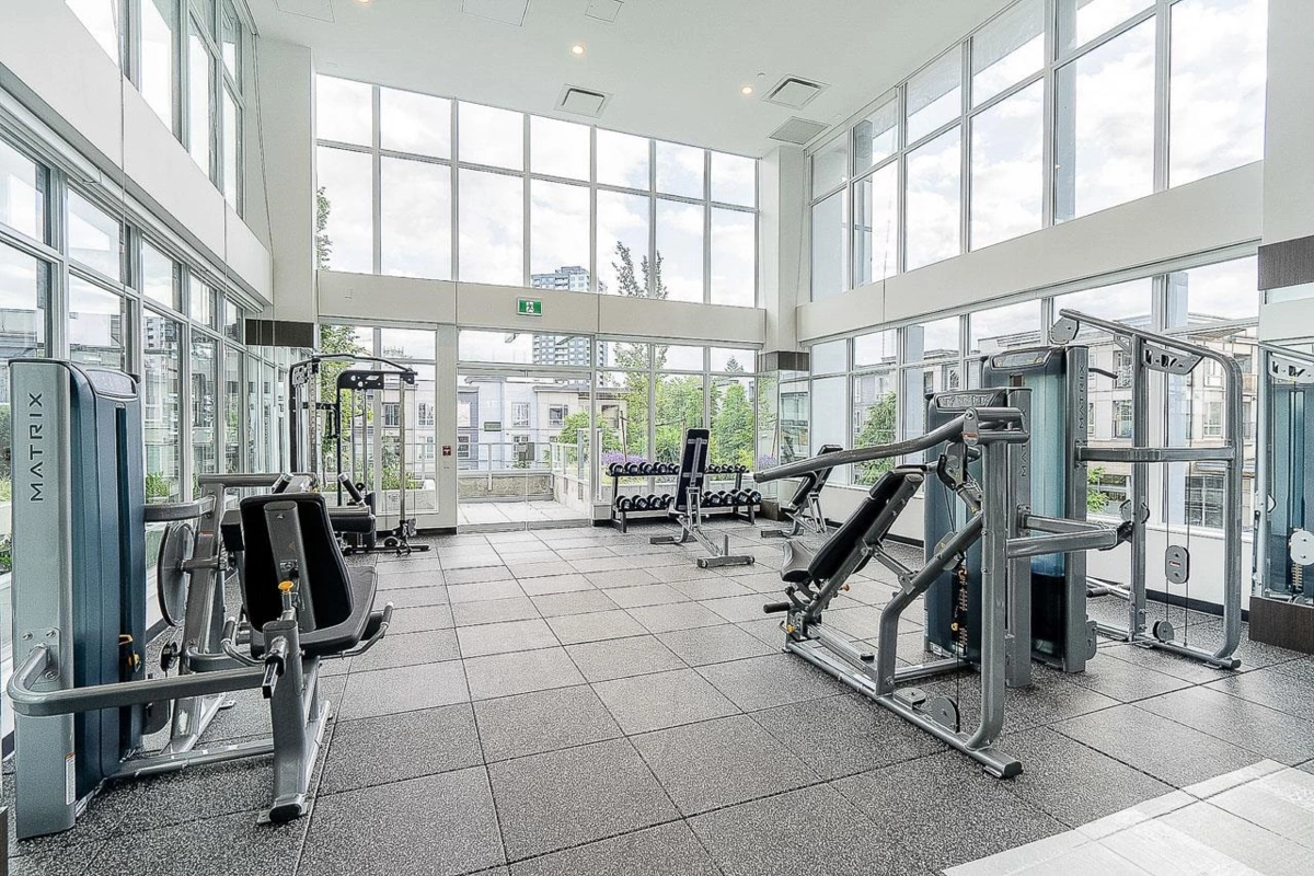 Hallway Photo of 2606 13350 Central Avenue, Surrey, BC