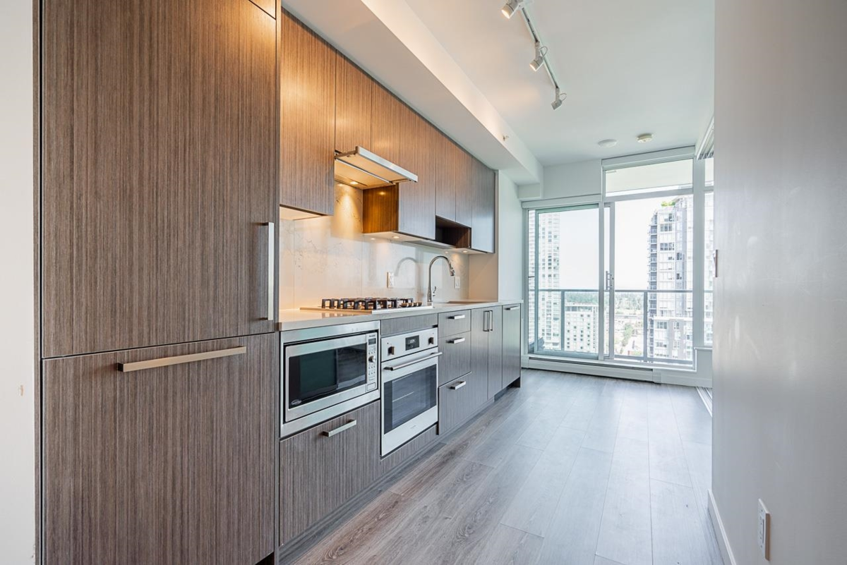 Primary Bedroom Photo of 2606 13350 Central Avenue, Surrey, BC