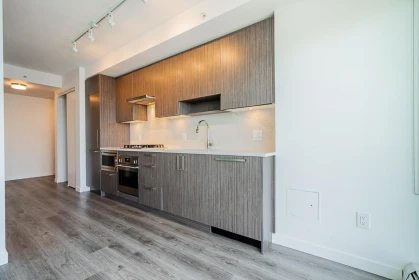 Walk-In Closet Photo of 2606 13350 Central Avenue, Surrey, BC