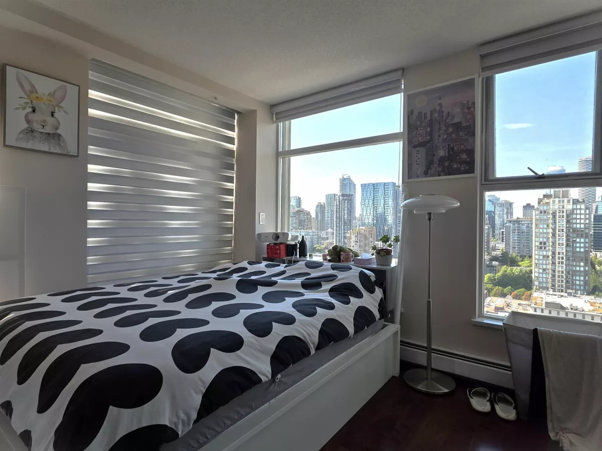 Family Room Photo of 2709 1008 Cambie Street, Vancouver, BC