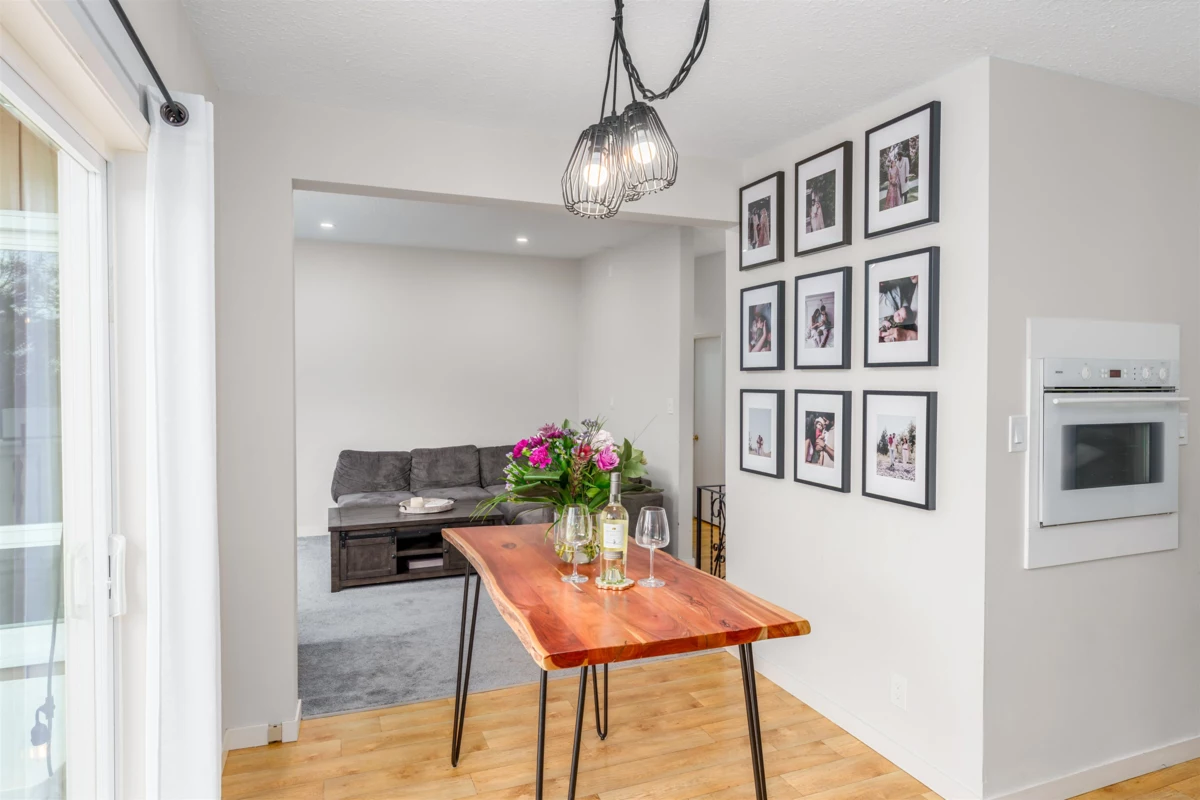Dining Area Photo of 34777 Mt Blanchard Drive, Abbotsford, BC