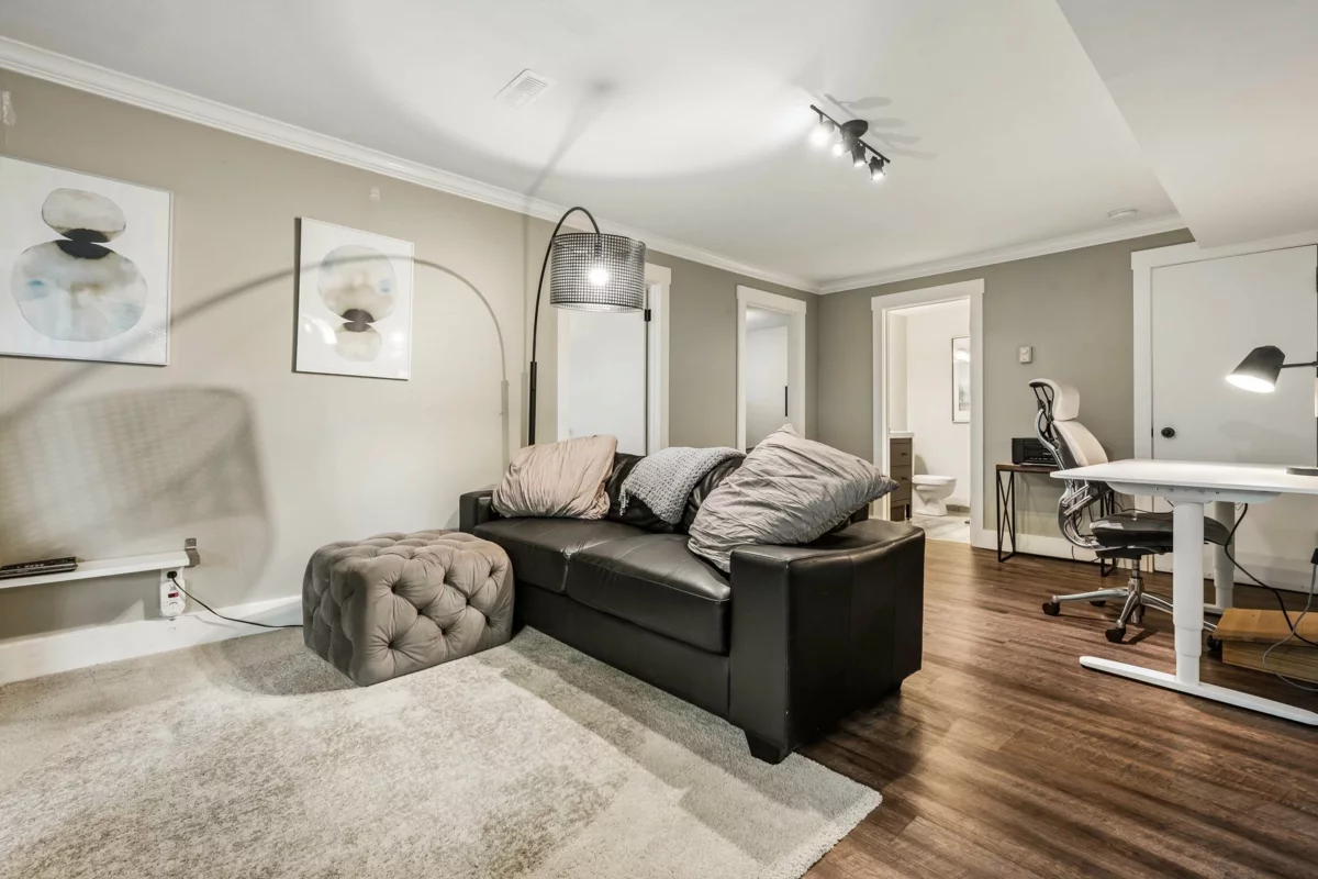 Entry Foyer Photo of 34777 Mt Blanchard Drive, Abbotsford, BC