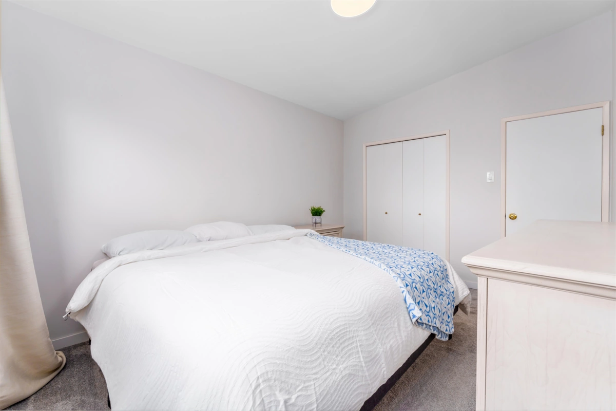 Guest Bathroom Photo of 34777 Mt Blanchard Drive, Abbotsford, BC