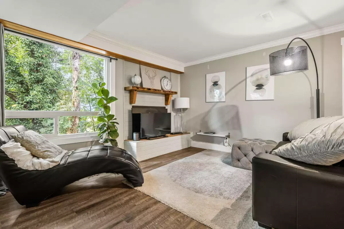 Mudroom Photo of 34777 Mt Blanchard Drive, Abbotsford, BC