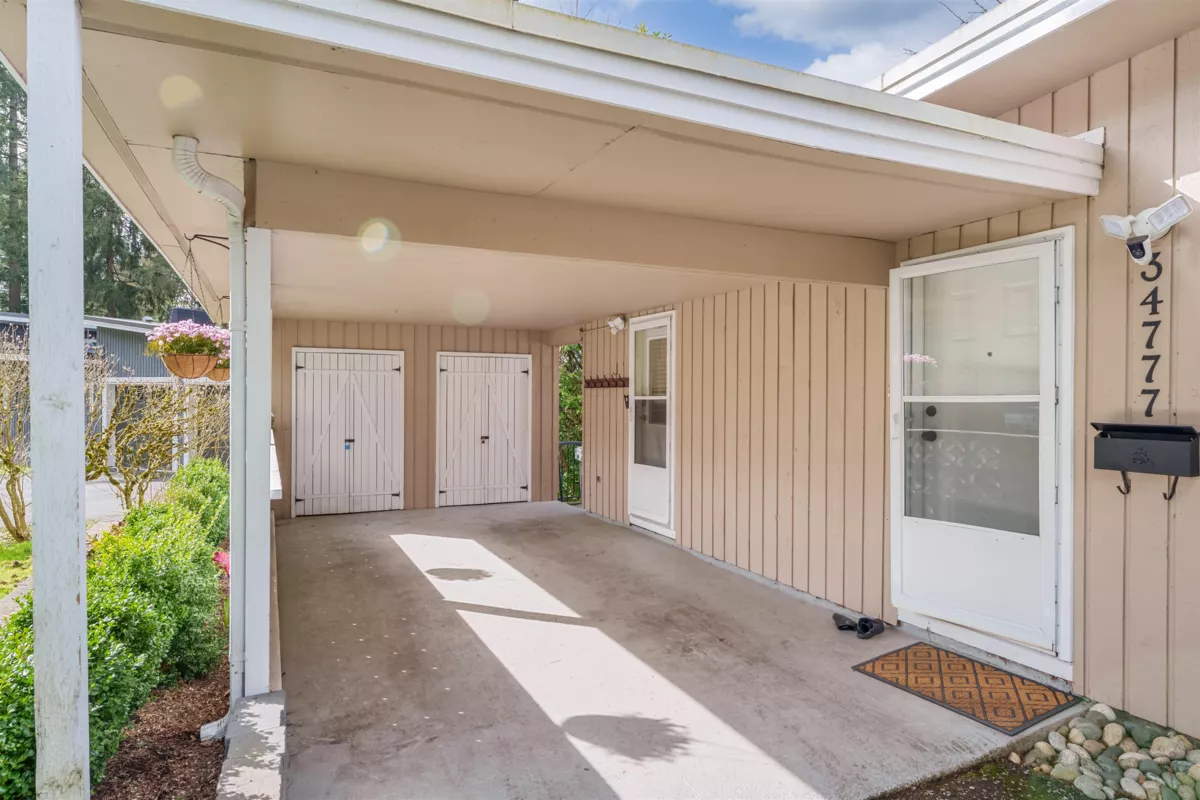 Swimming Pool Photo of 34777 Mt Blanchard Drive, Abbotsford, BC