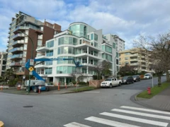 PH 1403 Beach Avenue, Vancouver, BC