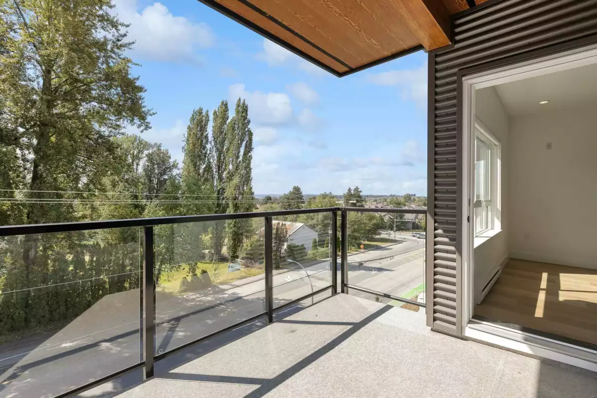 Basement Recreation Room Photo of 411 20286 72b Avenue, Langley, BC