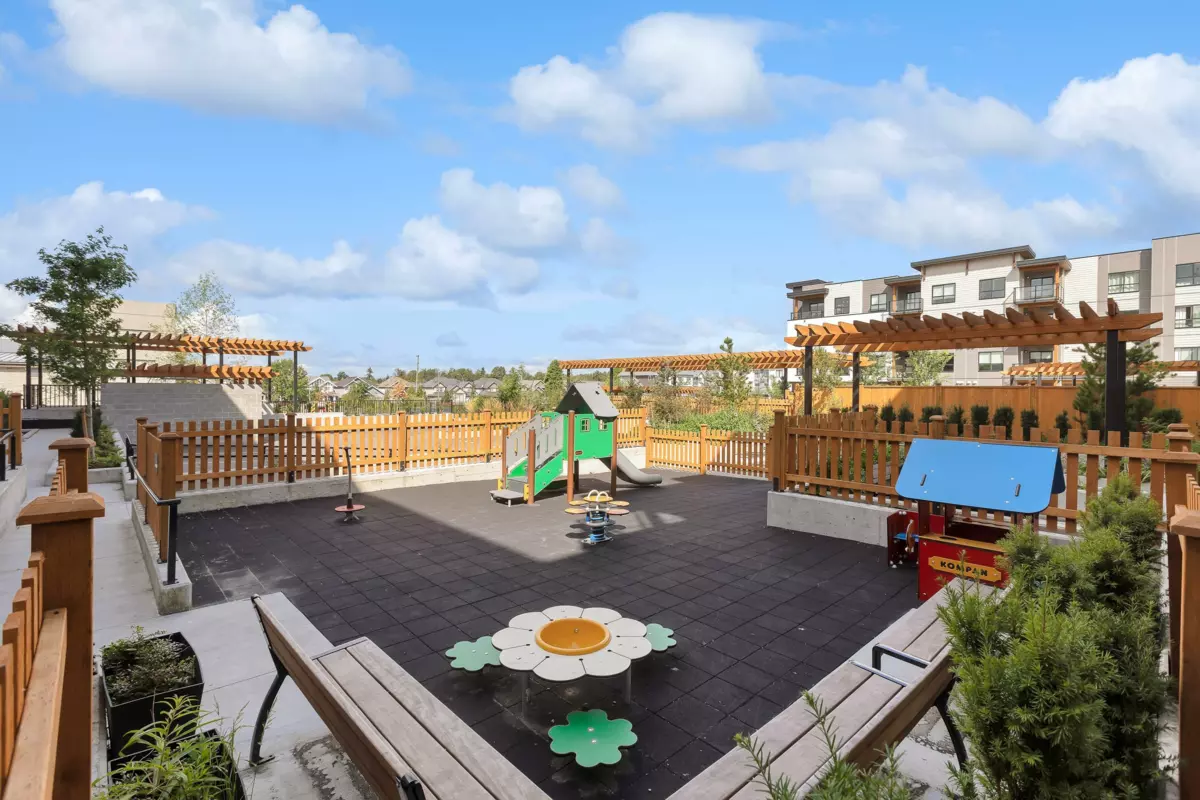 Staircase Photo of 411 20286 72b Avenue, Langley, BC