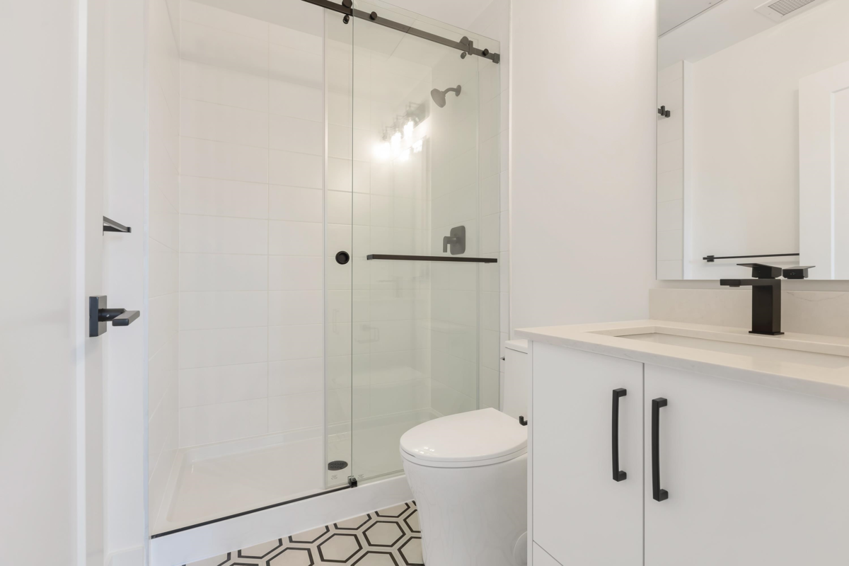 Walk-In Closet Photo of 411 20286 72b Avenue, Langley, BC