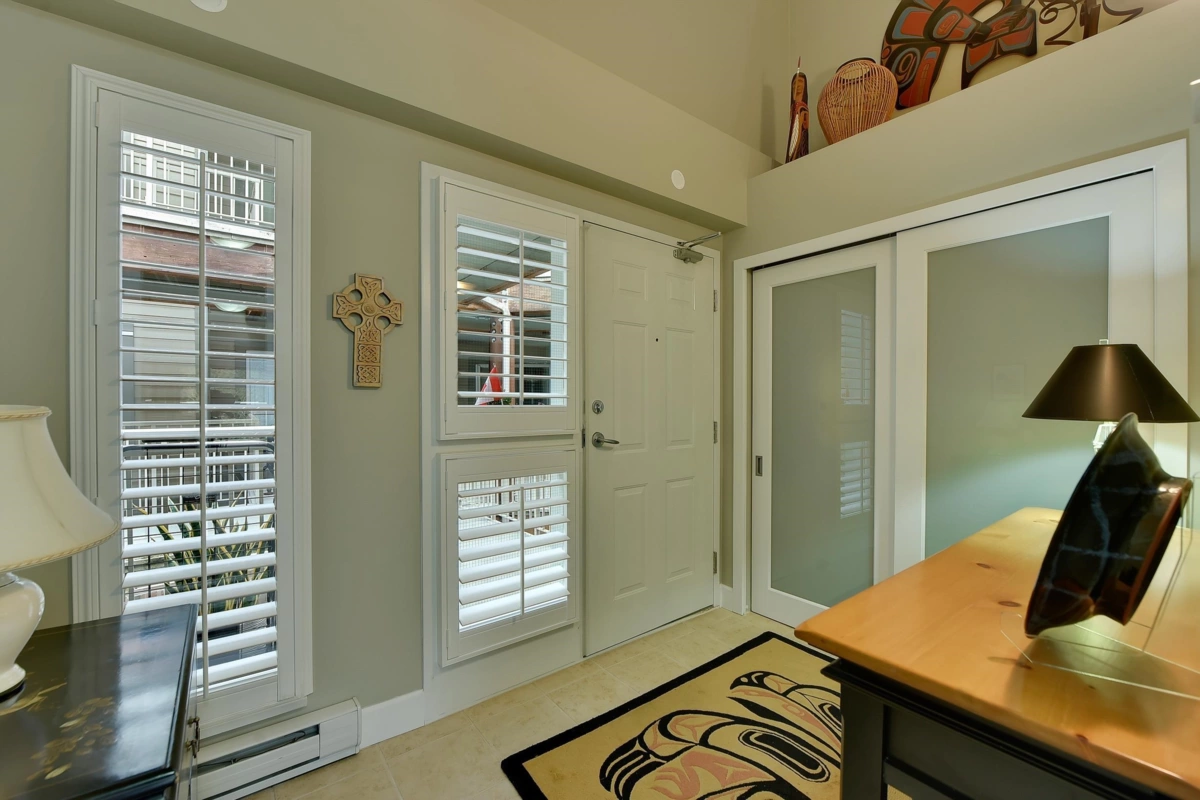 Breakfast Nook Photo of 319 1120 Tsatsu Shores Drive, Delta, BC