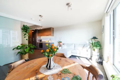 Breakfast Nook Photo of 902 189 Keefer Street, Vancouver, BC