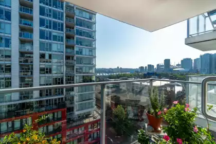 902 189 Keefer Street, Vancouver, BC