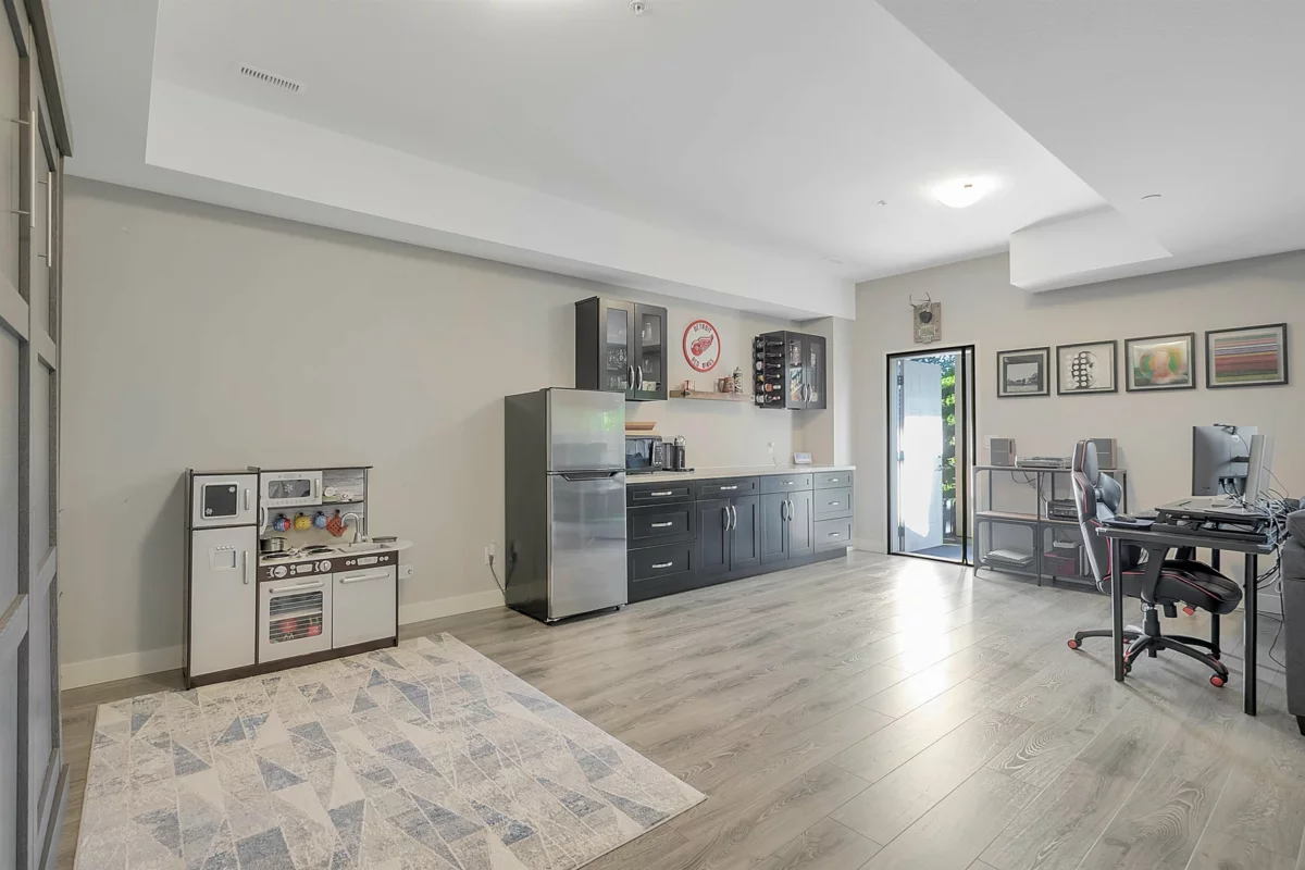 Basement Recreation Room Photo of 48 11252 Cottonwood Drive, Maple Ridge, BC