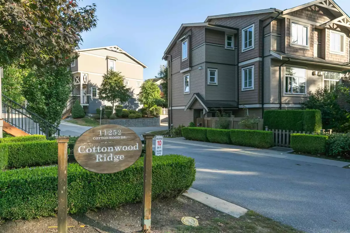 Front Yard Photo of 48 11252 Cottonwood Drive, Maple Ridge, BC