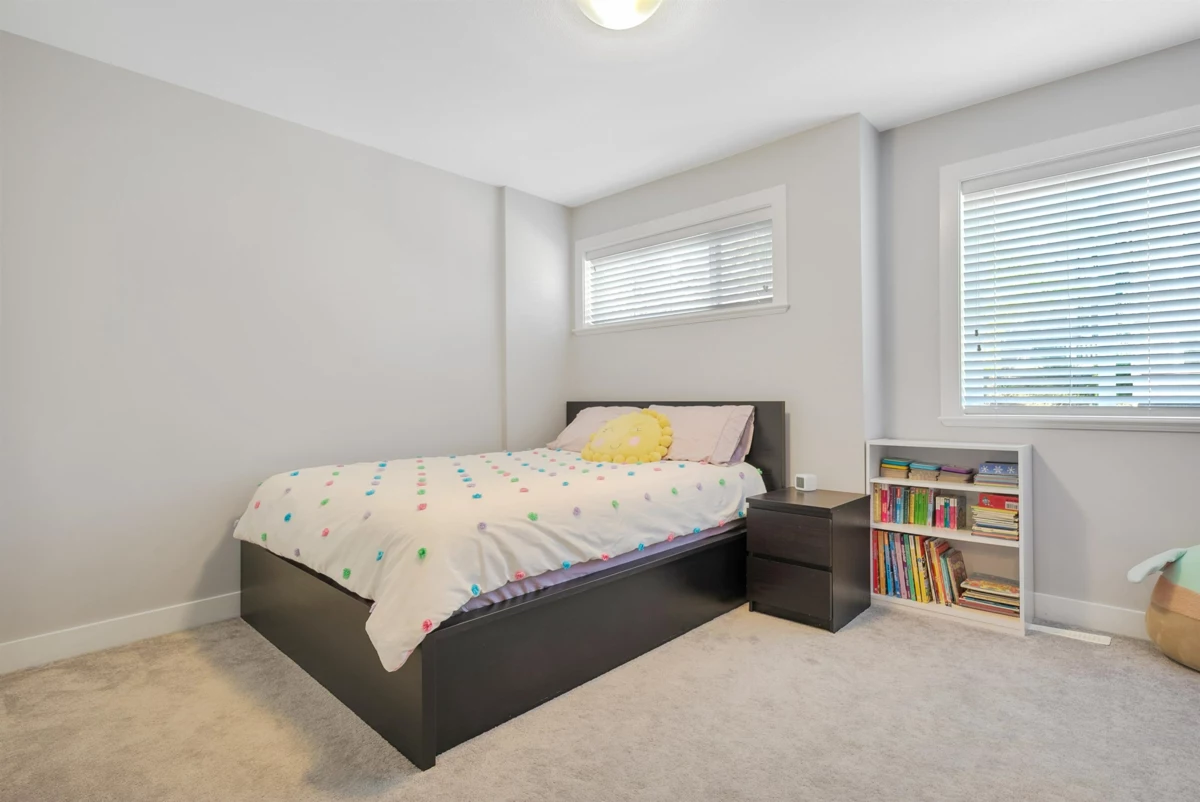 Guest Bathroom Photo of 48 11252 Cottonwood Drive, Maple Ridge, BC