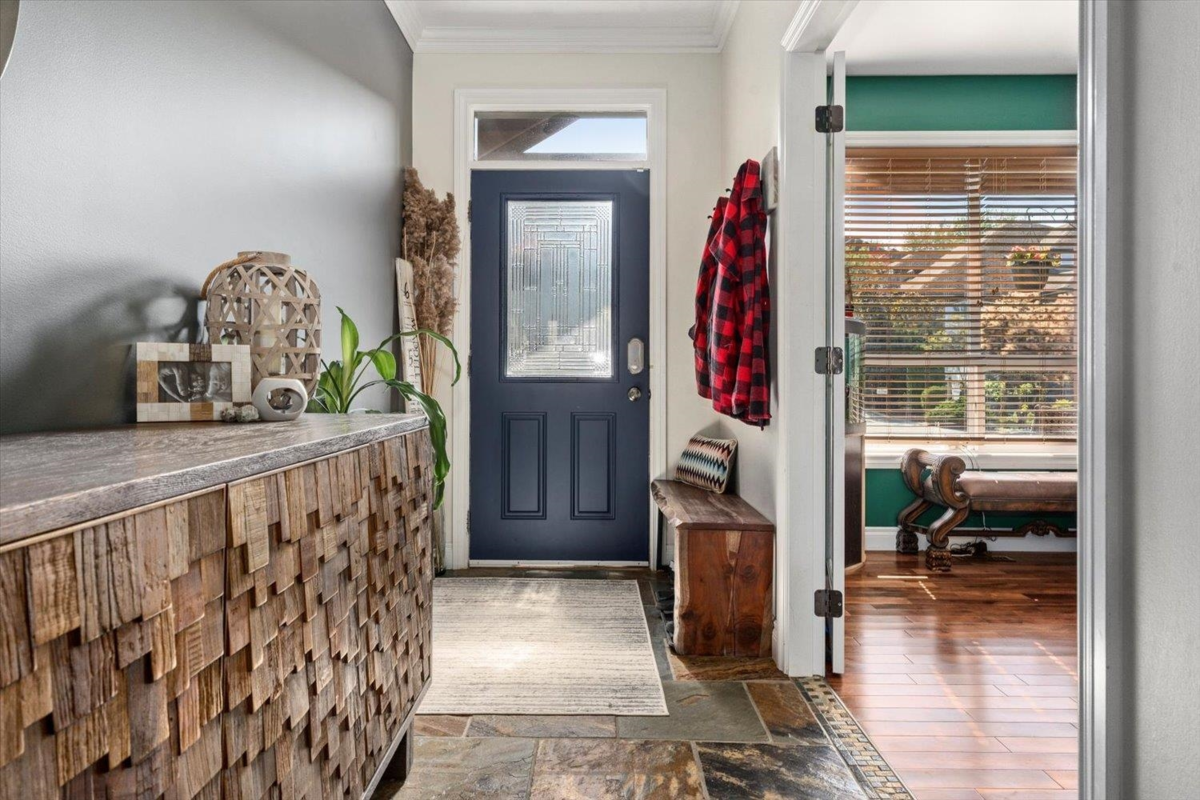 Family Room Photo of 21 46745 Hudson Road, Chilliwack, BC