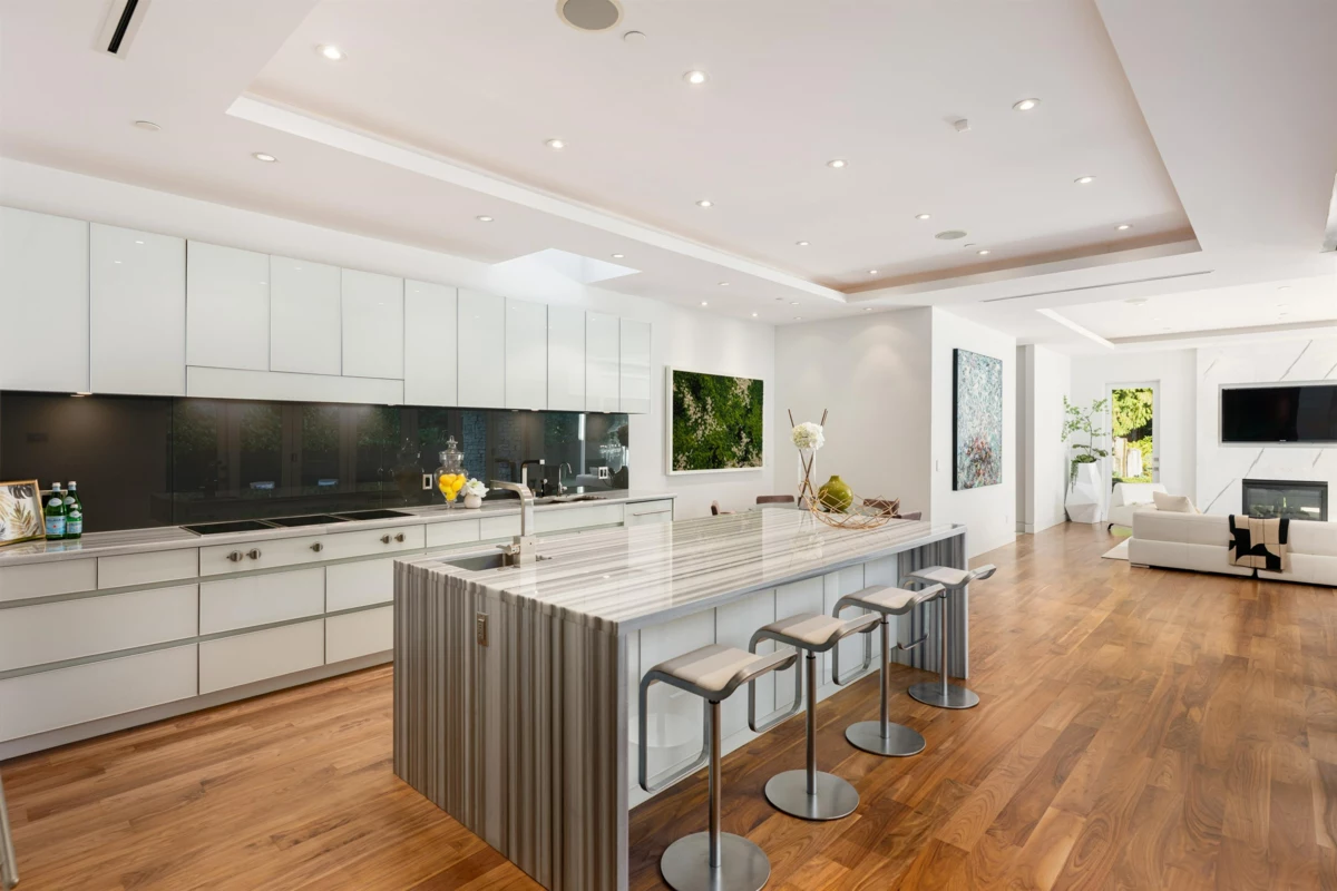 Kitchen Island Photo of 6350 Macdonald Street, Vancouver, BC
