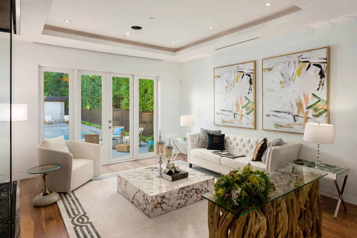 Living Room Photo of 6350 Macdonald Street, Vancouver, BC