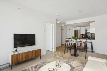 653 955 E Hastings Street, Vancouver, BC, Vancouver — Apartment/Condo for sale