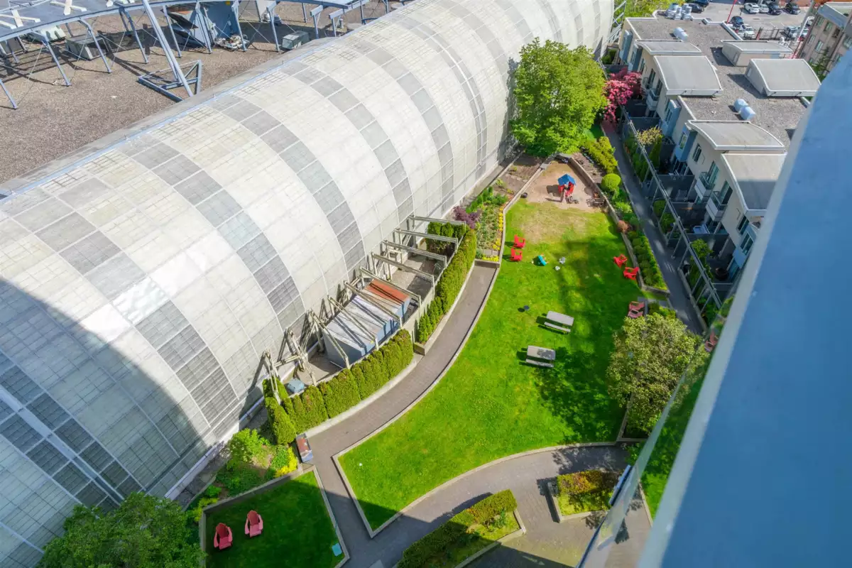 Dining Area Photo of 1703 63 Keefer Place, Vancouver, BC