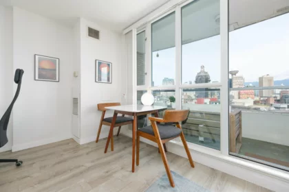 Breakfast Nook Photo of 1703 63 Keefer Place, Vancouver, BC