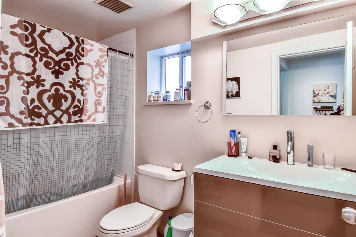 Office / Den Photo of 5477 Portland Street, Burnaby, BC