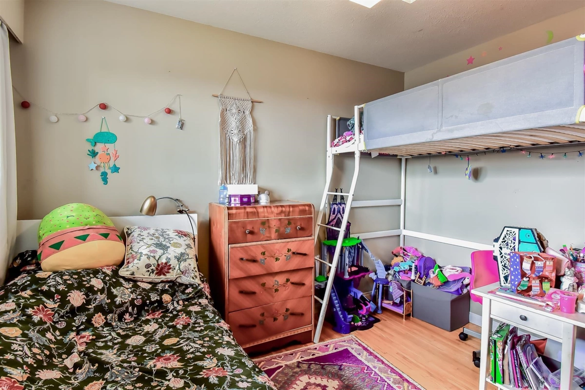 Primary Bathroom Photo of 5477 Portland Street, Burnaby, BC