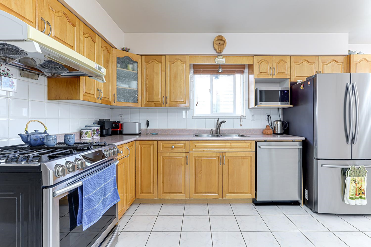 Bedroom 3 Photo of 2142 Grant Avenue, Port Coquitlam, BC