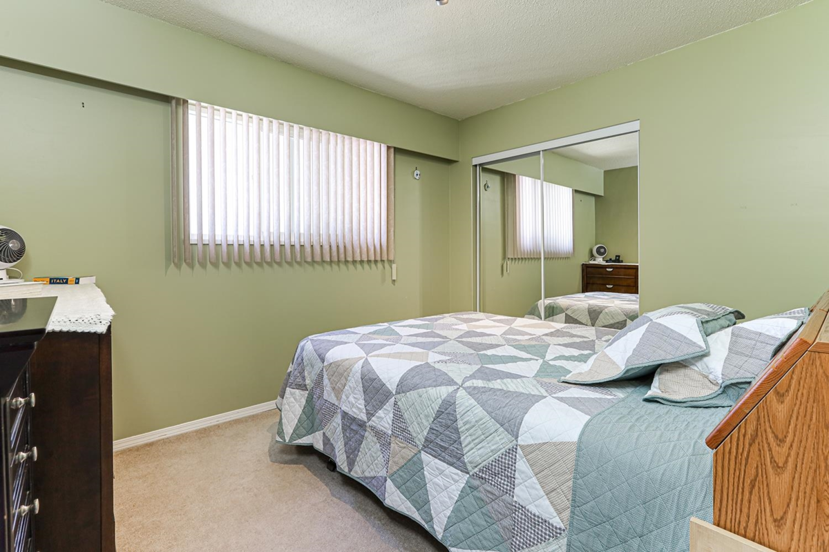 Hallway Photo of 2142 Grant Avenue, Port Coquitlam, BC