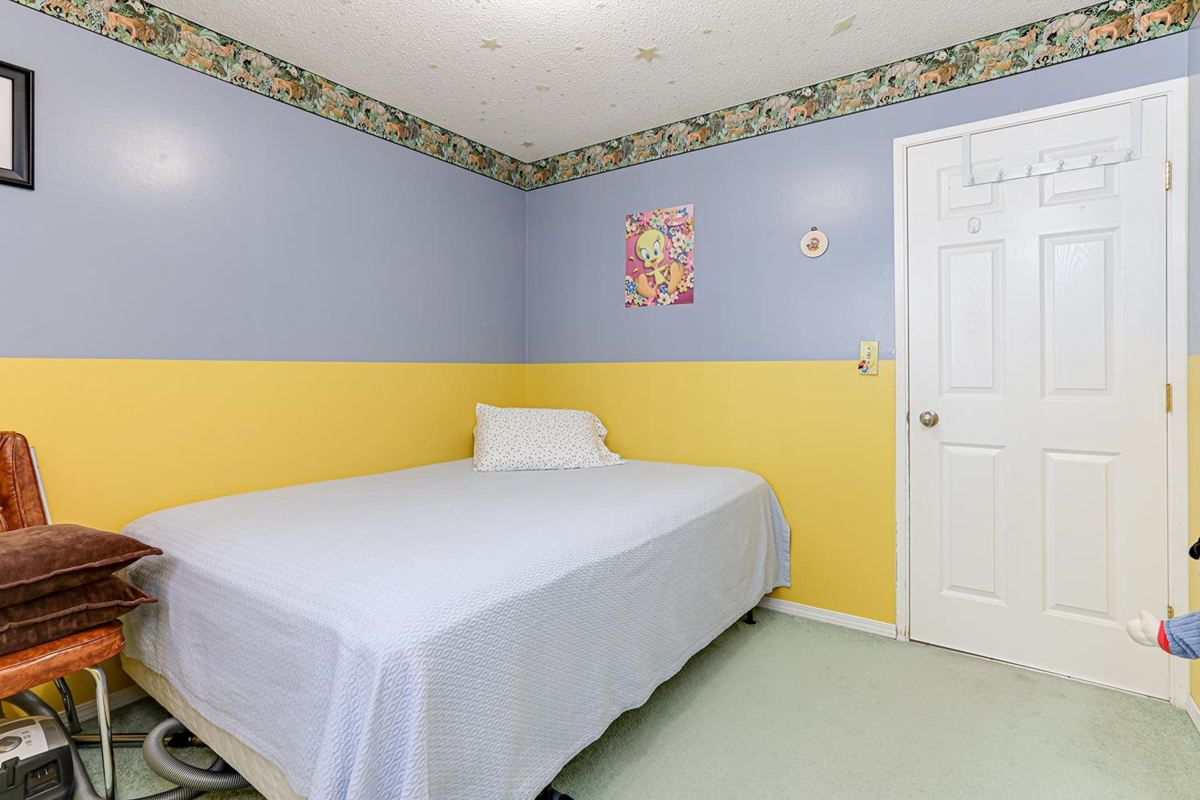 Laundry Room Photo of 2142 Grant Avenue, Port Coquitlam, BC