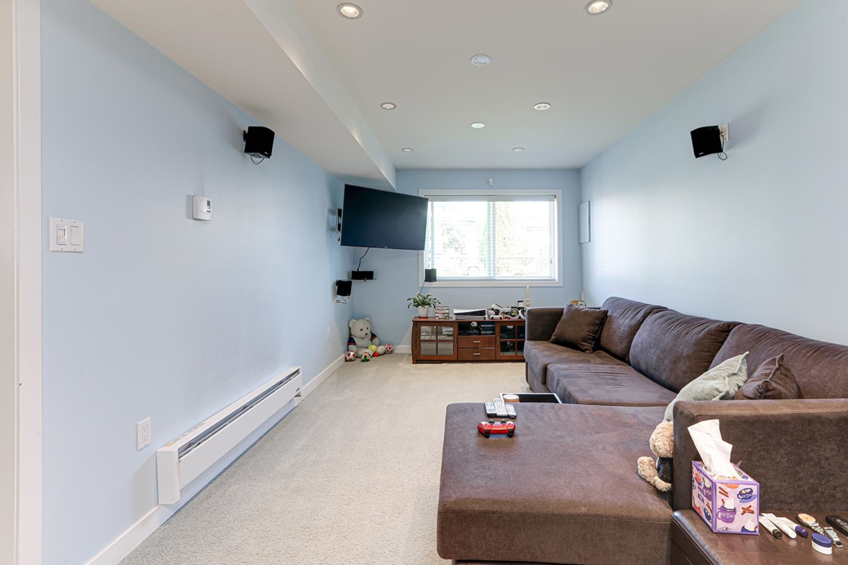 Outdoor Deck Photo of 2142 Grant Avenue, Port Coquitlam, BC