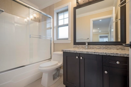 19593 72 Avenue, Surrey, BC, Surrey — Half Duplex for sale