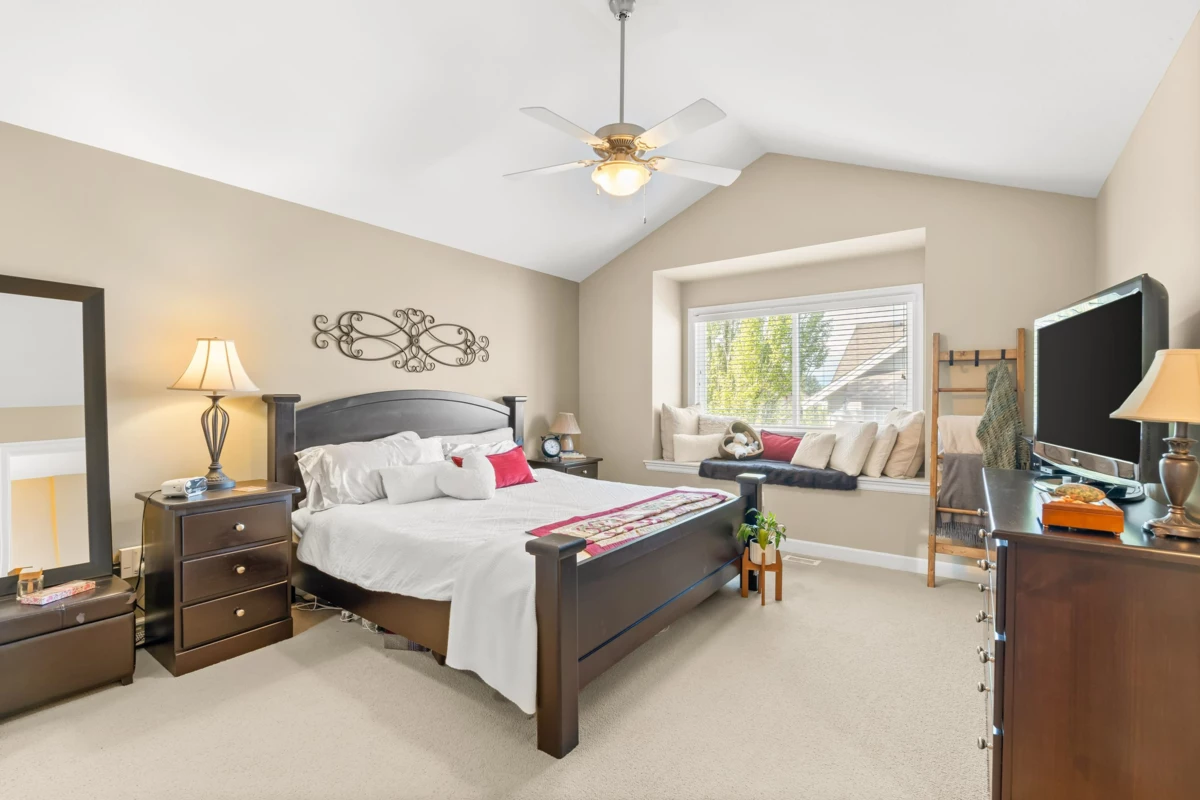 Bedroom 2 Photo of 17919 71 Avenue, Surrey, BC