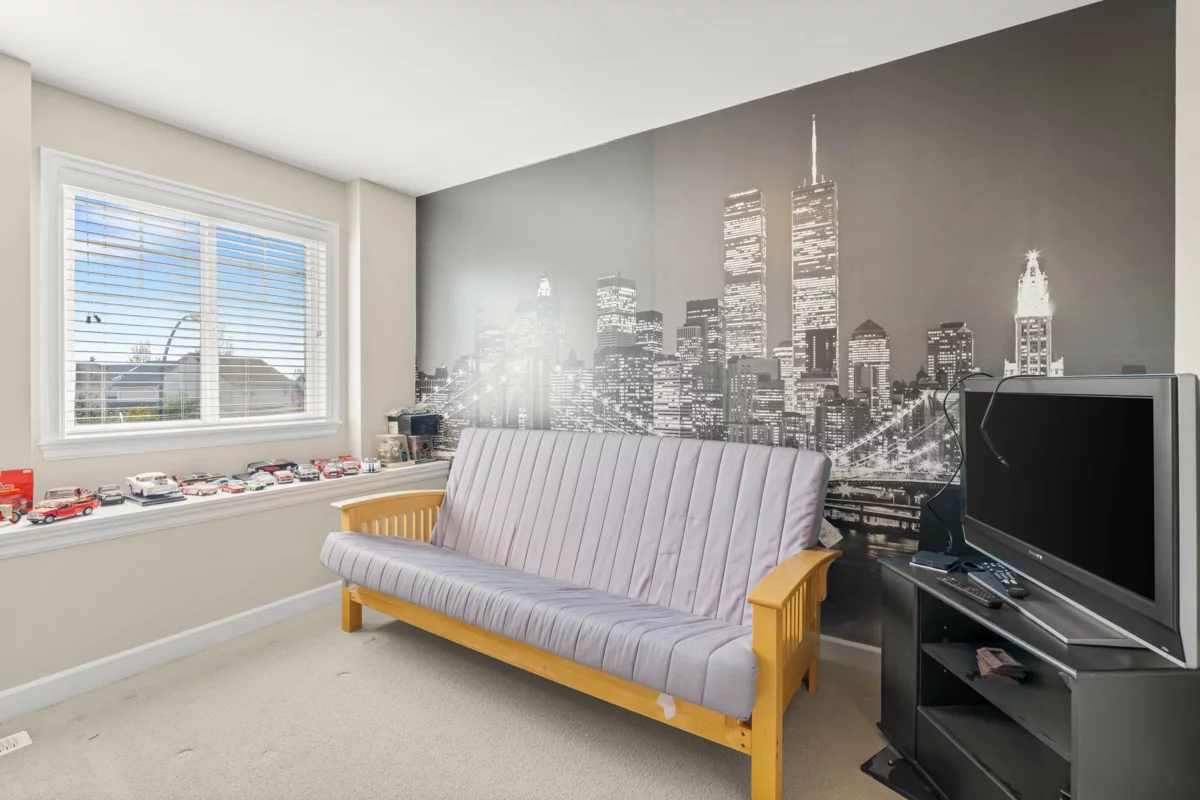 Laundry Room Photo of 17919 71 Avenue, Surrey, BC