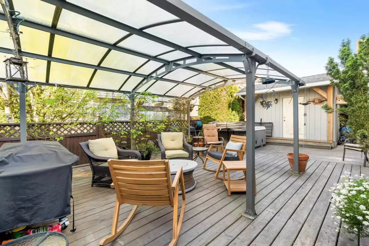 Outdoor Deck Photo of 17919 71 Avenue, Surrey, BC
