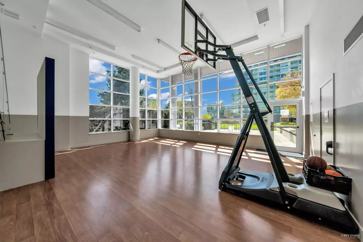 Front Yard Photo of 1007 5233 Gilbert Road, Richmond, BC