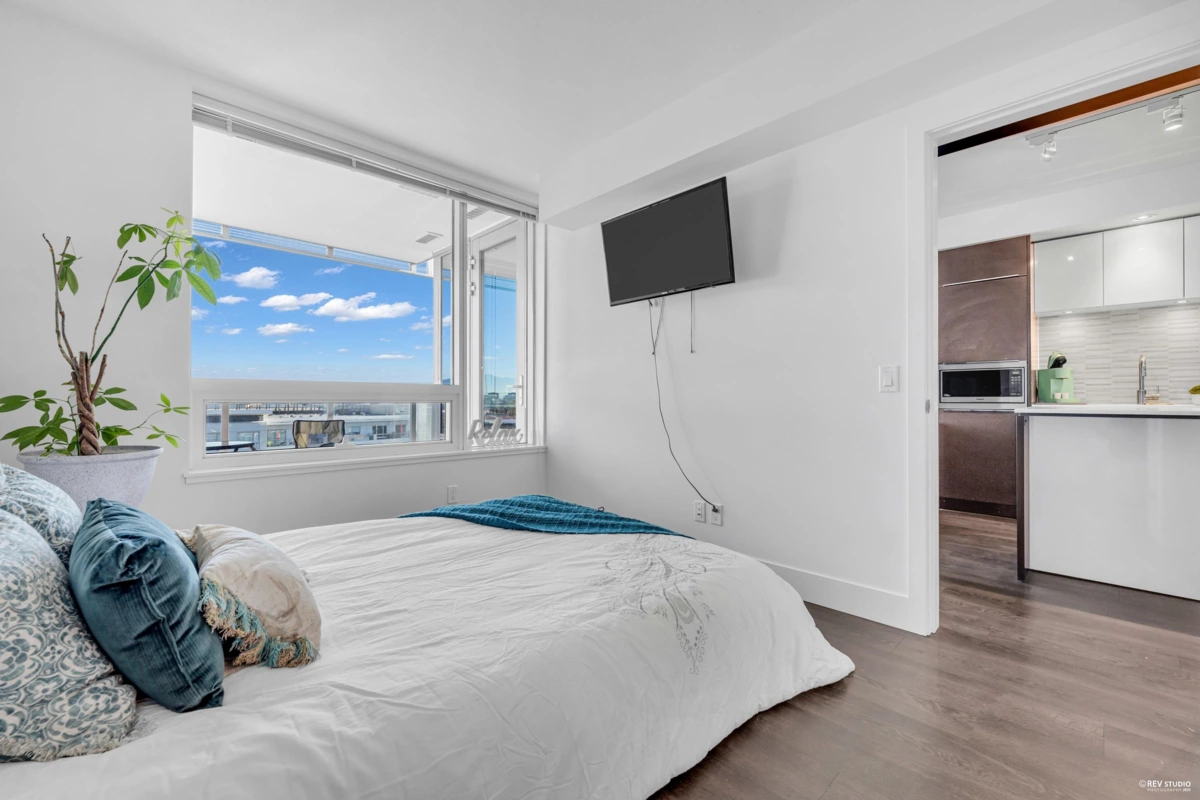 Guest Bathroom Photo of 1007 5233 Gilbert Road, Richmond, BC